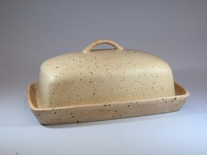 Mantequillera Artesanal Esmaltada con Tapa de Agarre Suave, Base Rectangular para Servir, Almacenamiento Duradero de Mantequilla para Cocinas Elegantes - Product Image 5