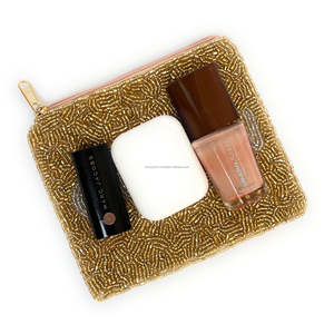 Sac à main tendance en perles dorées Queen, porte-monnaie à fermeture éclair, fait à la main, accessoire de soirée, cadeau parfait pour les femmes et les filles, compact - Product Image 5