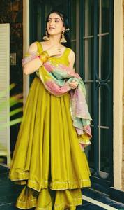 Nouvelle collection de robes Anarkali pour femmes, idéales pour les fêtes, Diwali et mariages, en tissu Roman Simmer, avec bordure en dentelle Gota sur tulle doux et épais, style Salwar Kameez, en organza, livraison rapide - Product Image 1
