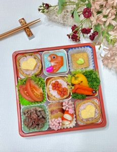 Envase desechable de plástico para comida para llevar, lonchera Bento de 9 compartimentos, caja para sushi para llevar, para restaurantes, entrega a domicilio desde Japón - Product Image 3