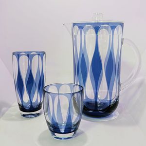 Gobelets en acrylique colorés en forme de ventre - Product Image 5