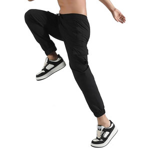 กางเกงคาร์โก้เดินป่าผู้ชาย น้ำหนักเบา ยืดหยุ่นได้ ผลิตจากผ้าแห้งเร็ว ทนทาน เหมาะสำหรับการเดินทาง แคมป์ปิ้ง เดินป่า ปีนเขา - Product Image 5