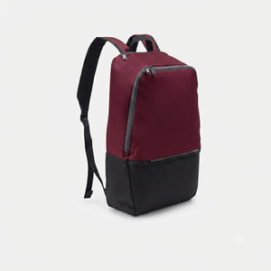 Sac à dos en nylon vert menthe avec base noire et bretelles réglables pour usage quotidien, logo brodé, capacité 50-70L, service OEM - Product Image 3