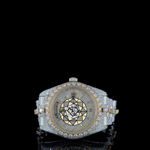 Montre de luxe pour homme en acier inoxydable avec diamants de laboratoire, cadran en cristal saphir, boîtier rond et fermoir déployant - Product Image 1