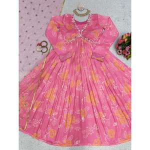 DISEÑADOR 100% Poliéster MUSELINA IMPRESIÓN DIGITAL con TRABAJO A MANO ALIA CUT TOP con DUPATTA PINK - Product Image 6