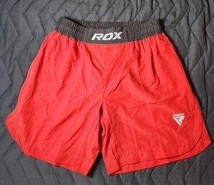 กางเกงชกมวย MMA RDX สีแดงสำหรับผู้ชาย พร้อมโลโก้แบบกำหนดเอง - Product Image 2