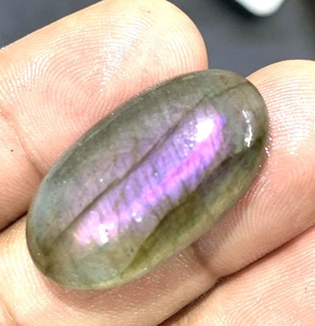 ธรรมชาติหลวมพลอยสีม่วง Labradorite ที่มีคุณภาพสูงพลอยธรรมชาติขายส่งราคาโรงงานสีม่วง Labradorite - Product Image 4