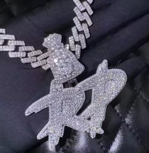 จี้เพชรโมอิสซาไนต์แท้ทรงกลม 5.30 กะรัต ปรับแต่งตัวอักษรได้ ชุบเงินแท้ 925 - Product Image 1