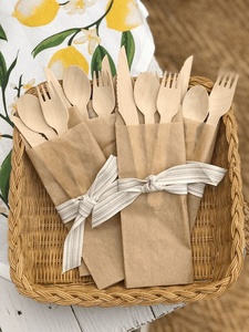 Cuillère en bois de bouleau naturel 155 mm biodégradable, jetable, pour la restauration, les restaurants et les événements, emballage à emporter – Vente chaude - Product Image 1