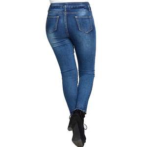 Pantalons en jean pour femmes Coupe droite classique Confortable et durable Mélange de coton Parfait pour les occasions décontractées, le bureau, les voyages, le streetwear - Product Image 2