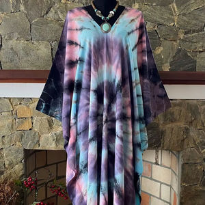 ชุดเดรสคาฟทันผ้าเรยอนลายไทไดสไตล์ไซเคดีลิก ชุดลำลองสไตล์โบฮีเมียนสำหรับใส่ไปเที่ยวพักผ่อน ทรงหลวมพลิ้วไหว เสื้อผ้าผู้หญิง - Product Image 1