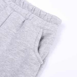 Conjunto Deportivo de Alta Calidad para Hombre, Diseño Sólido en Algodón y Poliéster, Cuello Redondo, Hombros Caídos, Ideal para Viajar - Product Image 6