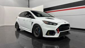 Ford Focus RS Hatchback 2017 Usado en Buenas Condiciones - Product Image 1
