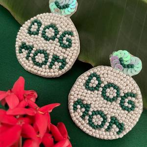 Boucles d'oreilles à clous de créateur, boucles d'oreilles multi-perles personnalisées, bijoux de fête pour femmes au meilleur prix, boucles d'oreilles à perles - Product Image 1