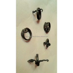 Colgante de Metal Minimalista Personalizado, Silueta Abstracta Antigua, Amuleto Colgante, Accesorio de Joyería Retro Vintage - Product Image 6