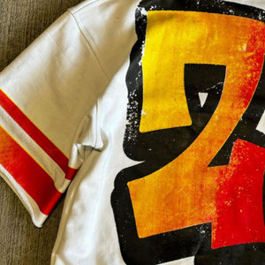 เสื้อยืดโอเวอร์ไซส์ทรงบ็อกซี่ คอโอ ผ้าฝ้าย 100% สำหรับผู้ชาย สวมใส่สบาย ความยาวปกติ แบบเรียบง่าย - Product Image 4