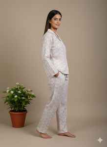 Conjunto de Pijama con Cintura Elástica, Ropa de Dormir Cómoda y Transpirable, Nuevo Diseño Único y Elegante de la Mejor Calidad - Product Image 4