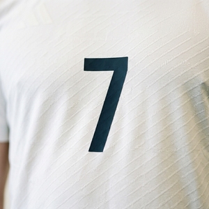 Ensemble de maillots et shorts d'entraînement de football sublimés, respirants, anti-humidité, à manches courtes, athlétiques, toutes saisons, pour adultes, devant - Product Image 5