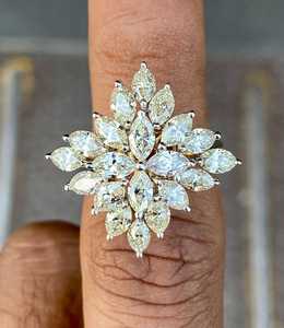 Anillo Floral con Diamante Cultivado en Laboratorio de Corte Marquise de 4.00CT Aproximadamente, Oro Sólido de 18K, Regalo de Lujo para Compromiso, Boda o Fiesta para Novia - Product Image 4