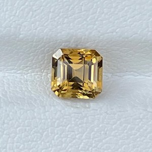 Natural Yellow Chrysoberyl <b>Cushion</b> Cut Loose Gemstone Fine Quality Golden Chrysoberyl For Jewelry Making - Product Image 3