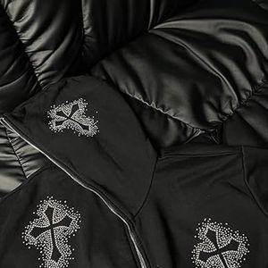 Sudadera con capucha y cremallera para hombre, con logotipo personalizado, de forro polar grueso, negra, con gráfico gótico de cristal y pedrería, estilo streetwear - Product Image 2