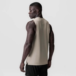 เสื้อกล้ามผู้ชายแบบ Wide Cut ทนทาน ชายเสื้อผ่าข้าง เหมาะสำหรับเล่นกีฬา - Product Image 4