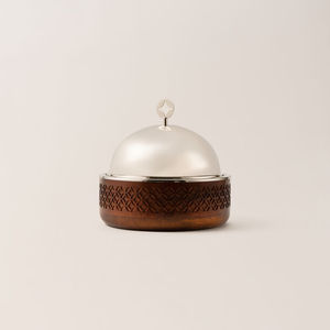 Casserole en métal avec pot extérieur en bois et couvercle doré, chauffe-plats pour service en hôtels, mariages et réceptions - Product Image 6