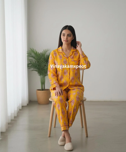 Conjunto de Pijama de Dos Piezas de Manga Larga para Mujer, Elegante, de Algodón Puro con Estampado Sanganeri en Amarillo Vibrante, de Secado Rápido y Transpirable - Product Image 5