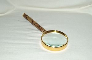 Loupe en métal attrayante pour la maison, la bibliothèque, le bureau, la décoration et une expérience de lecture confortable au quotidien - Product Image 6