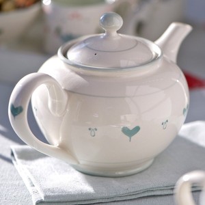 Elegante Tetera Floral Pintada a Mano con Boquilla de Vertido Suave, Asa de Agarre Cómodo y Cuerpo que Retiene el Calor, Perfecta para Servir Té - Product Image 2