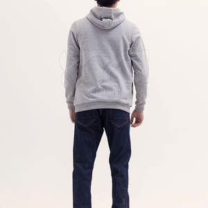 Sudadera con capucha Premium Pullover Basics con forro polar suave, capucha con cordón ajustable y corte cómodo y relajado. - Product Image 5