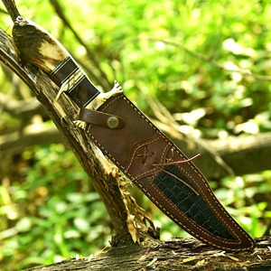 Couteau de chasse à lame fixe en acier Damas fait main, avec manche en corne de cerf, outil de survie en plein air - Product Image 2