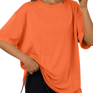 T-shirt oversize respirant pour femme, style streetwear estival, 100% coton, à porter au quotidien, avec logo personnalisé. - Product Image 1