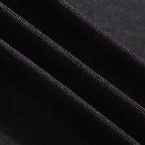 เสื้อโปโลสุดเท่ ผ้าเนื้อนุ่ม ดีไซน์คลาสสิก เหมาะสำหรับใส่ลำลอง ใส่ทำงาน และสวมใส่สบายทุกวัน - Product Image 4