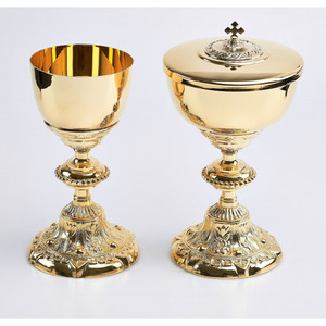 Ciborio y Cáliz Antiguos. Este Cáliz con relieve chapado en oro y plata es hecho a mano con latón y aluminio de alta calidad. - Product Image 3