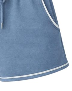 Shorts en molleton de coton personnalisés pour femme, bleu poussière avec contraste blanc, taille élastique, décontractés, pour l'été, le sport et la détente - Product Image 6