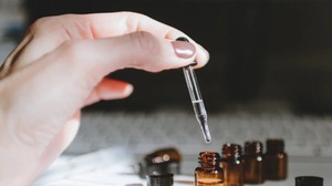 Venta directa del fabricante, aceite esencial de Wintergreen, botella silvestre cultivada pura y naturalmente empaquetada por exportadores - Product Image 3