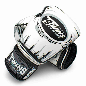 Guantes de Boxeo Originales de Cuero con Impresión Digital Blanca, Cierre Ajustable con Gancho y Bucle, Guantes de Entrenamiento de Kick Boxing Twins - Product Image 1