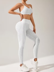 Seamless Two Piece Fitness Outfit Strappy Criss <b>Cross</b> Back Crop <b>Top</b> and Ruched Booty Lifting Running Tight Pants Sportswear - Product Image 3