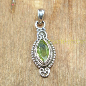 Pendentif en argent sterling 925 avec pierre précieuse péridot vert naturel, fait main, style vintage, coupe marquise, bijoux ethniques bohèmes pour femmes - Product Image 2