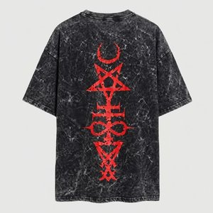 เสื้อยืดคอกลมทรงหลวมพิมพ์ลายโลโก้ตามสั่งสำหรับผู้ชาย สีดำฟอกยีนส์ คุณภาพสูง ระบายอากาศได้ดี ผ้าฝ้าย 100% สไตล์สตรีทแฟชั่นฤดูร้อน - Product Image 1