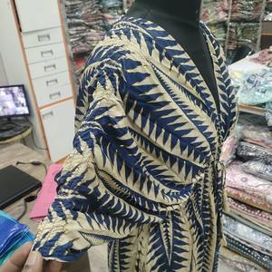 Robe longue bohème pour femme, col en V, manches bouffantes, motif floral, taille élastique à volants - Product Image 5