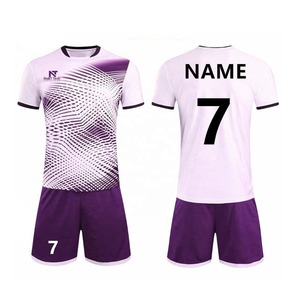 Vêtements de sport confortables pour hommes, uniforme de football 100% polyester, uniforme de football sur mesure pour hommes - Product Image 5