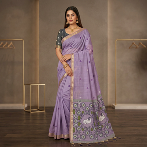 Sari en coton violet avec des motifs floraux et animaliers, tenue traditionnelle indienne pour femmes, style mariage - Product Image 4