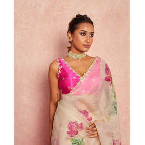 Saree à imprimé floral de créateur pour les fêtes Robes de club élégantes - Product Image 1