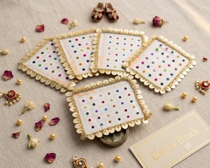 Lot en gros de sachets Bindi décorés avec bordure en dentelle dorée pour mariage indien, anniversaire, nouvel an, cadeau de remerciement, mariée, Shagun, Mehndi - Product Image 2