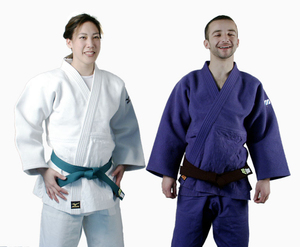 Kimono de karaté de compétition de qualité professionnelle avec renforts à double couture, impression sérigraphique, Grand Maître Gi, 100% coton - Product Image 5