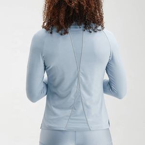 Camisetas deportivas ajustadas para mujer con orificios para los pulgares y cuello con cremallera de un cuarto |   Fabricante de Ropa Deportiva OEM - Product Image 6