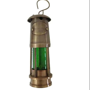Farol Clásico de Latón con Elegante Portavelas Decorativo Hecho a Mano para Salas de Estar, Dormitorios y Celebraciones Culturales - Product Image 1