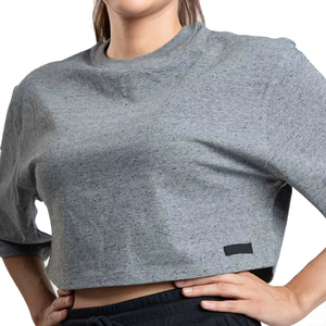 Camiseta Corta Oversize Negra para Mujer, Diseño 2026, con Bajo Cuello Redondo Transpirable, Servicio OEM con MOQ Bajo - Product Image 4